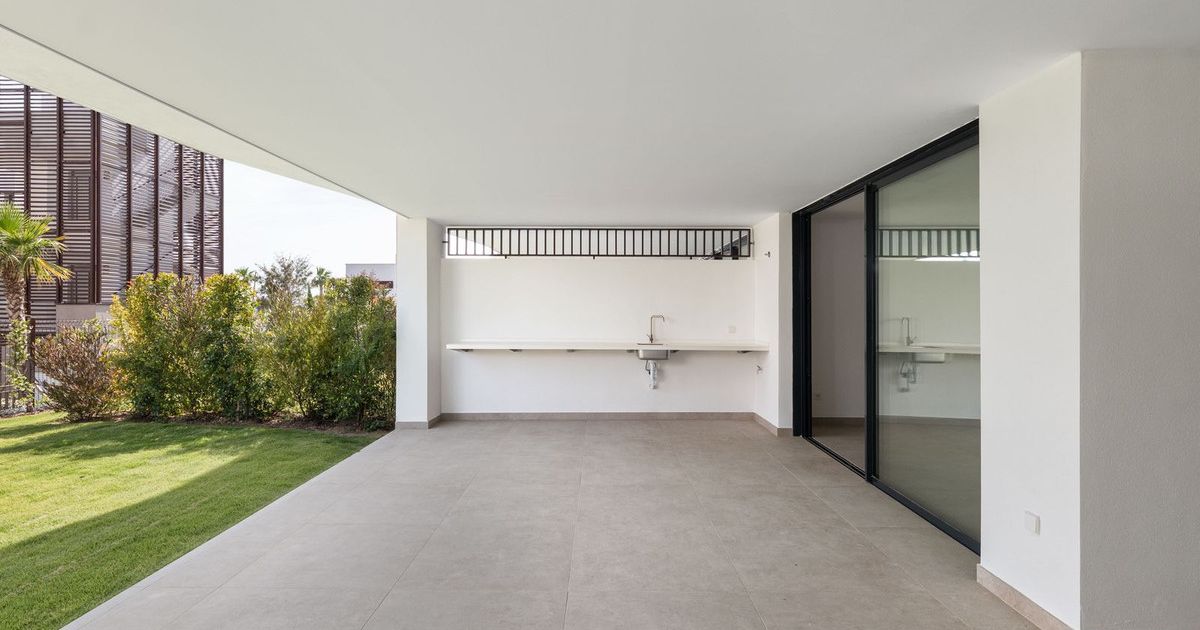 Apartamento en planta baja en Estepona, Estepona, 8/12