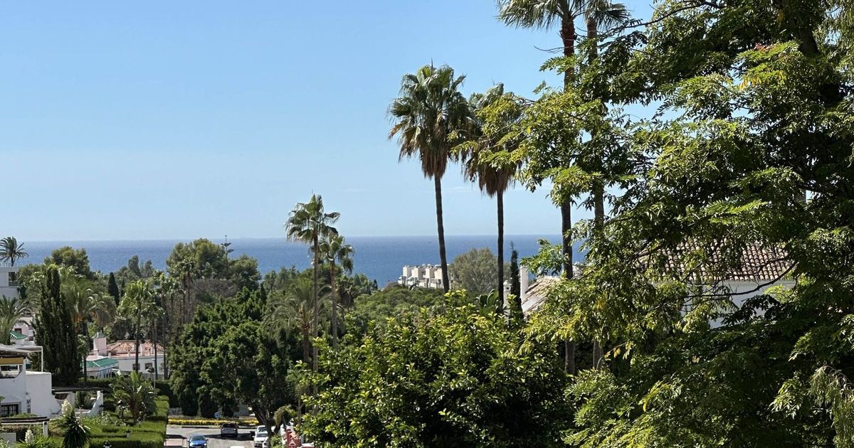 Appartement à un étage intermédiaire à Nueva Andalucía, Nueva Andalucía, 2/10