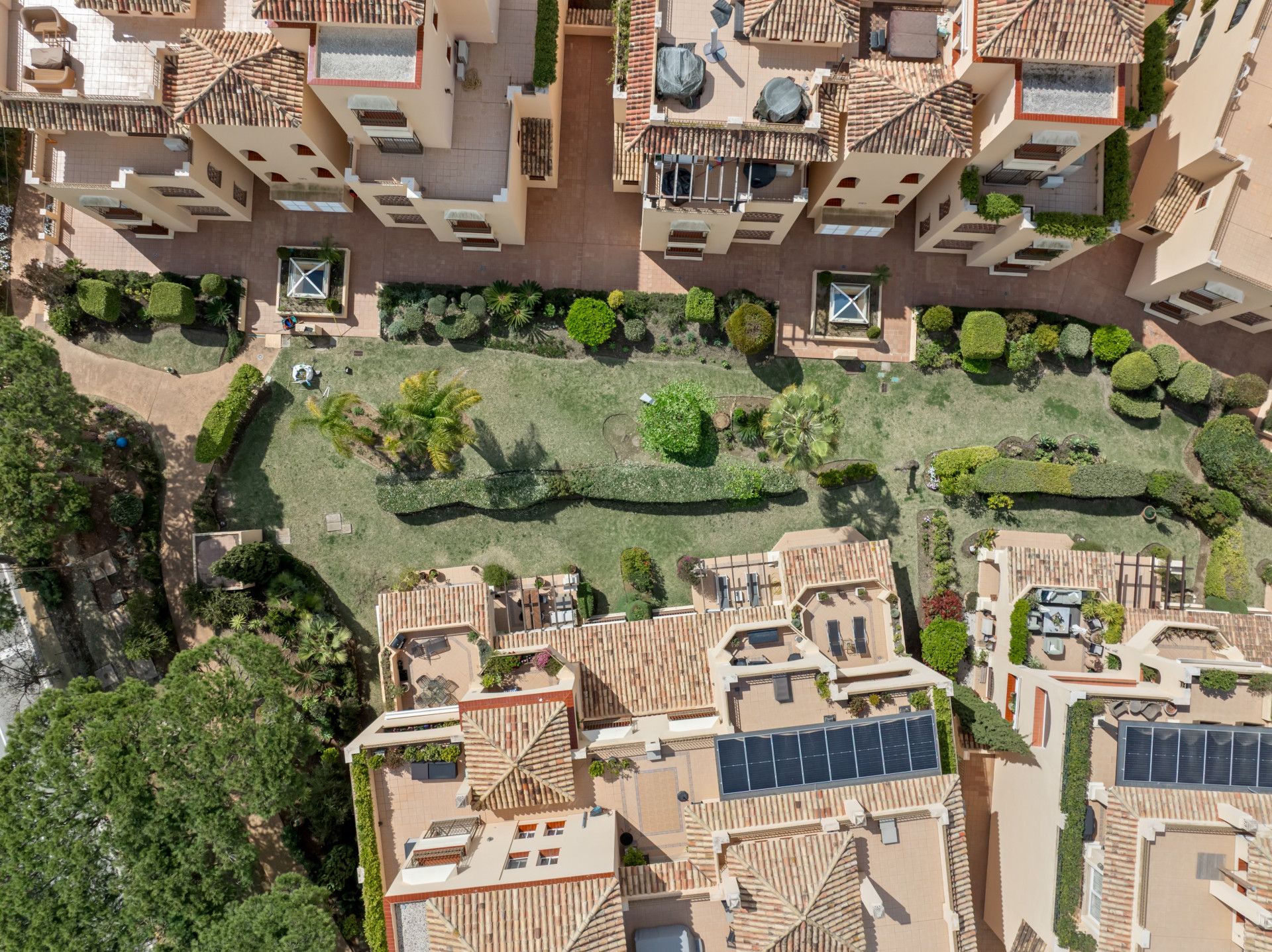 Apartamento en planta baja en Marbella East, Hacienda Elviria, Marbella East, 6/12