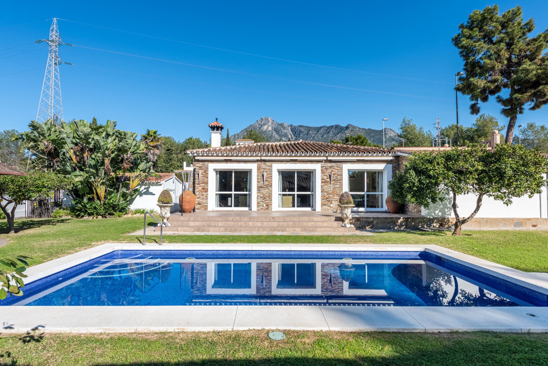 Вилла в Marbella Golden Mile, La Carolina, Marbella Golden Mile, 1/12