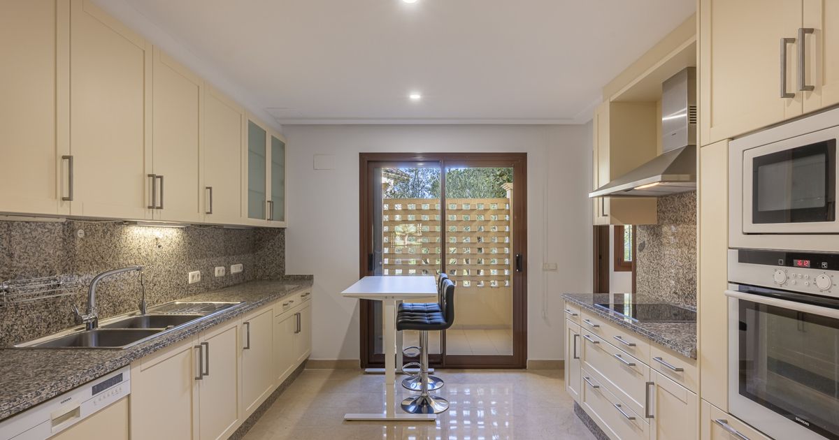 Appartement op de begane grond in Sotogrande, Valderrama Golf, Sotogrande, 2/12