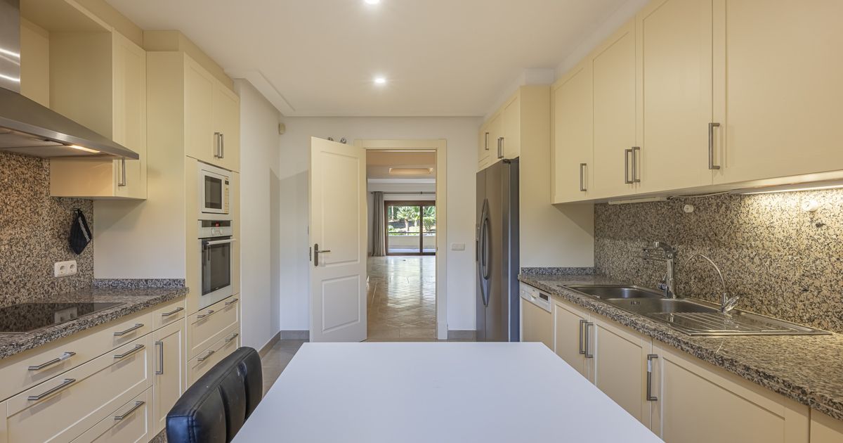 Appartement op de begane grond in Sotogrande, Valderrama Golf, Sotogrande, 9/12
