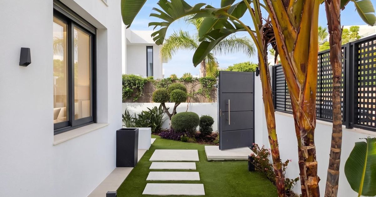 Villa individuelle à El Paraiso, El Paraiso, 6/12