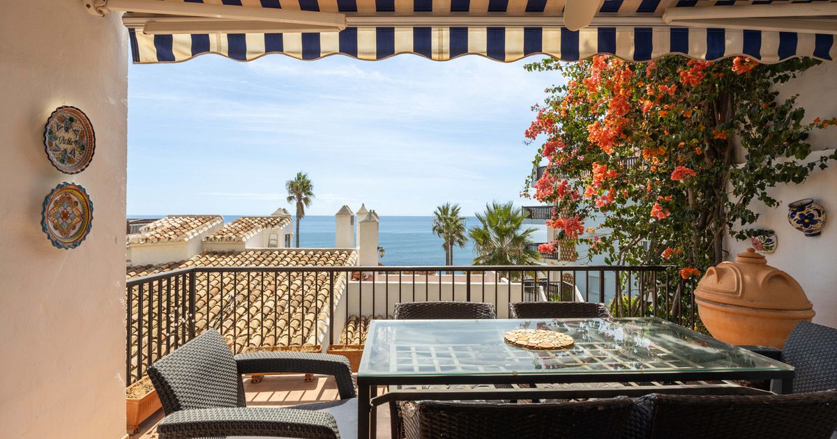 Middle Floor Apartment in Calahonda, Calahonda, 1/12