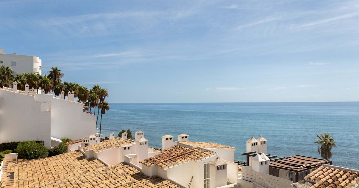 Middle Floor Apartment in Calahonda, Calahonda, 4/12