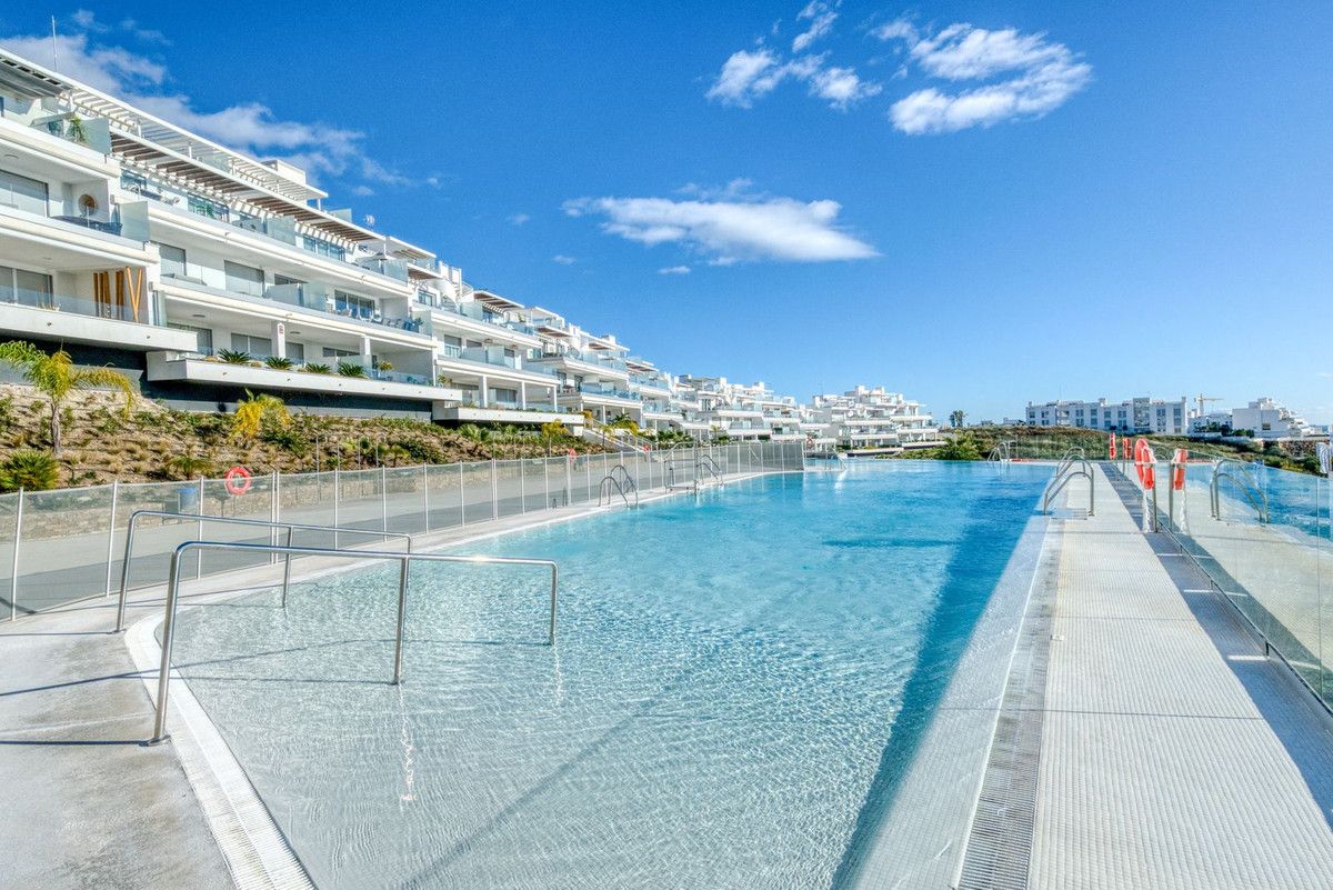 Квартира на первом этаже в Estepona, Estepona, 4/12