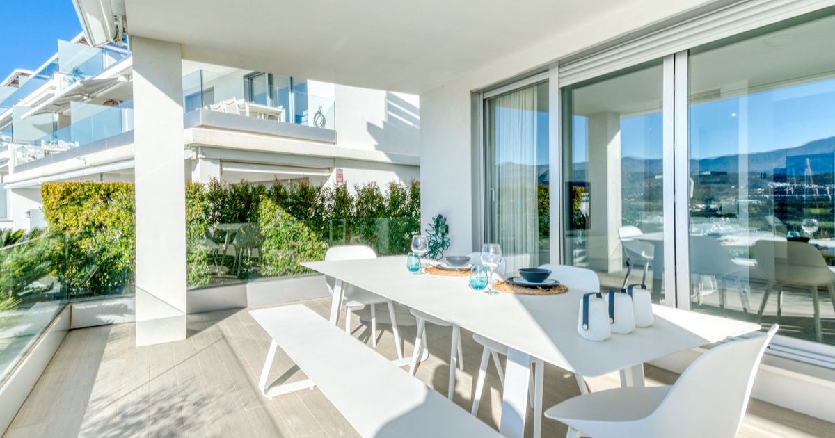 Квартира на первом этаже в Estepona, Estepona, 6/12