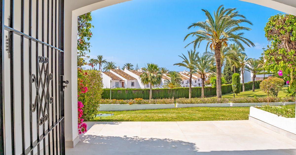 Квартира на первом этаже в Nueva Andalucia, Malambo, Nueva Andalucia, 1/12