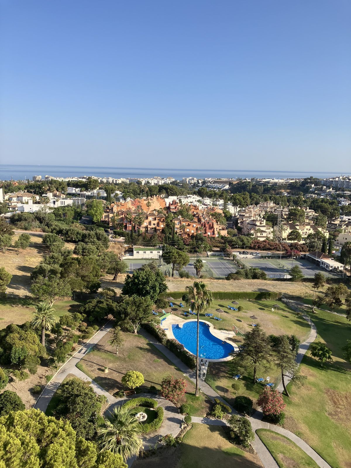 Penthouse in Aloha, Aloha, 1/12