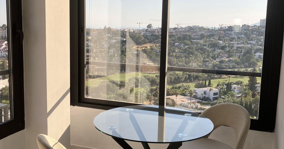 Penthouse à Aloha, Aloha, 3/12