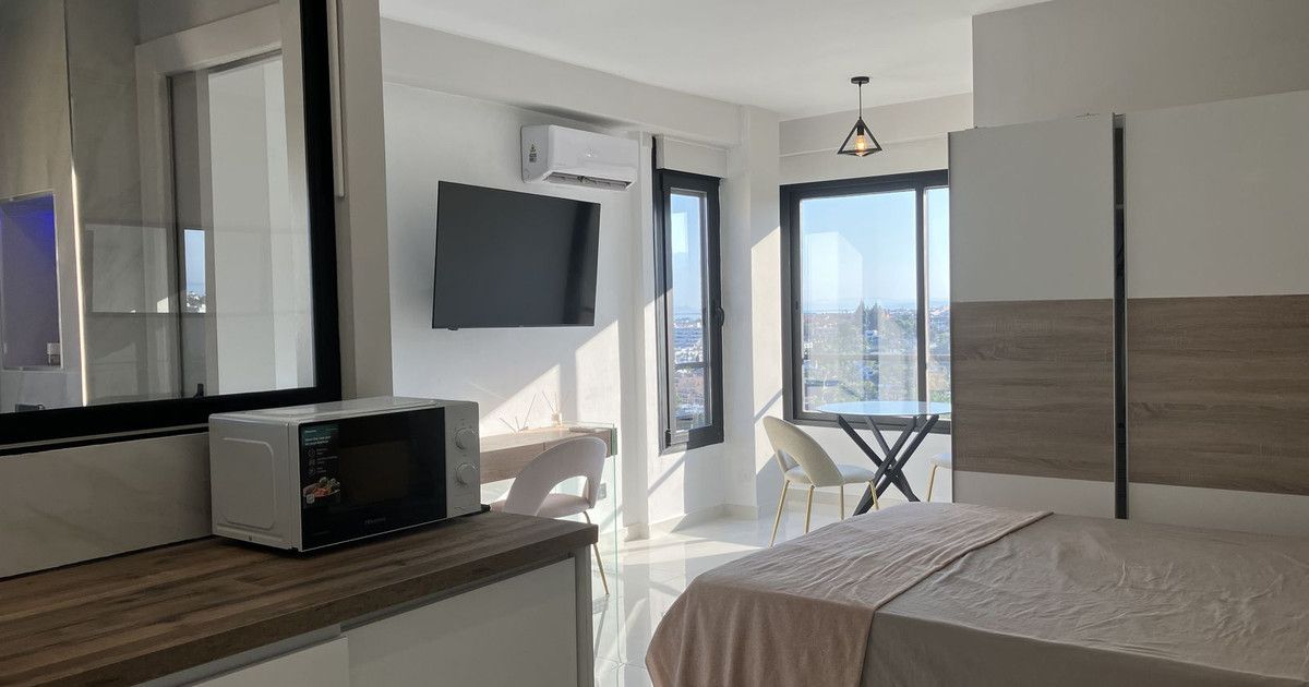 Penthouse à Aloha, Aloha, 7/12