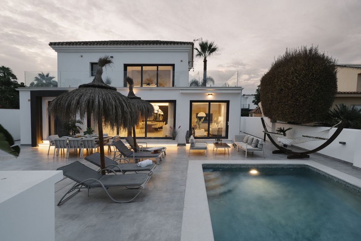 Villa individuelle à Nueva Andalucía, Nueva Andalucía, 3/12