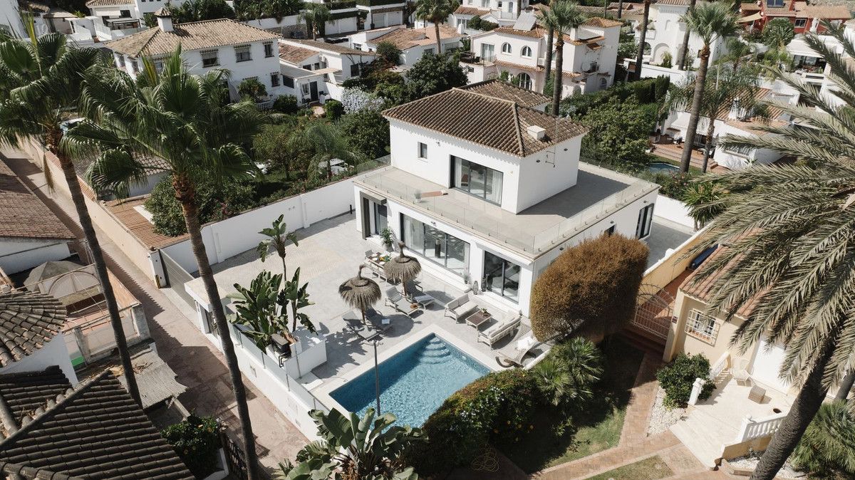 Villa individuelle à Nueva Andalucía, Nueva Andalucía, 6/12