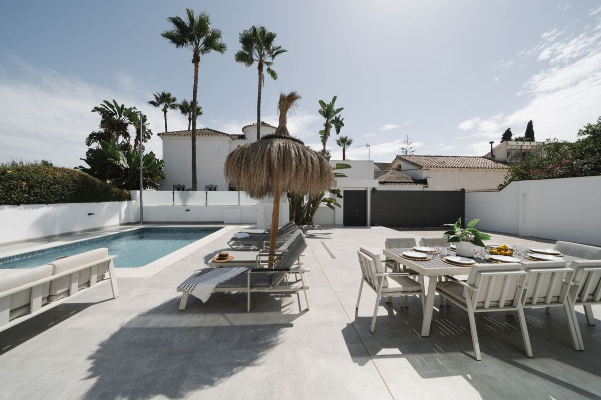 Villa individuelle à Nueva Andalucía, Nueva Andalucía, 8/12