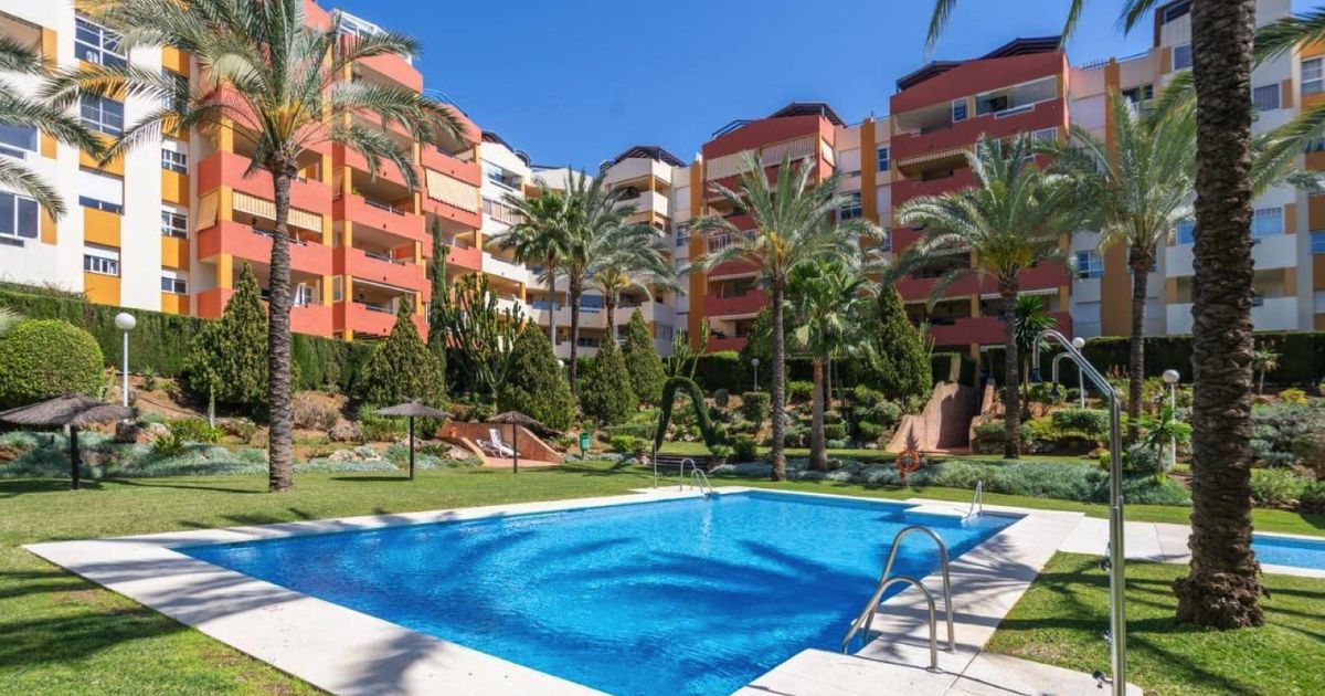 Apartment in Estepona, Nueva Atalaya, Estepona, 1/12