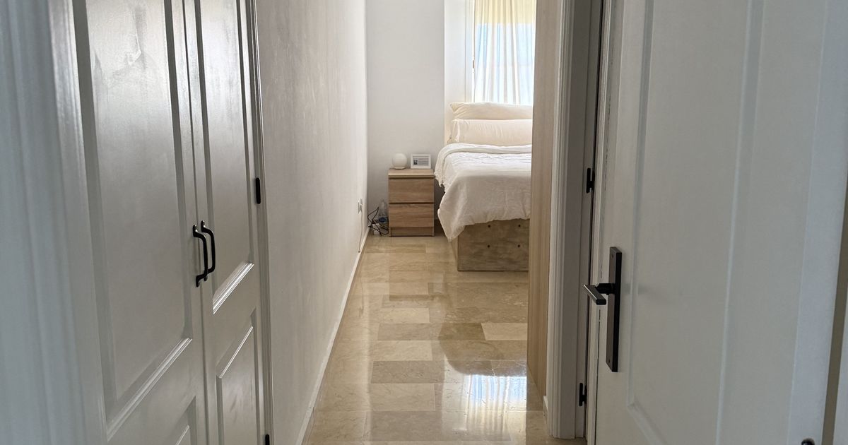 Apartment in Estepona, Nueva Atalaya, Estepona, 9/12