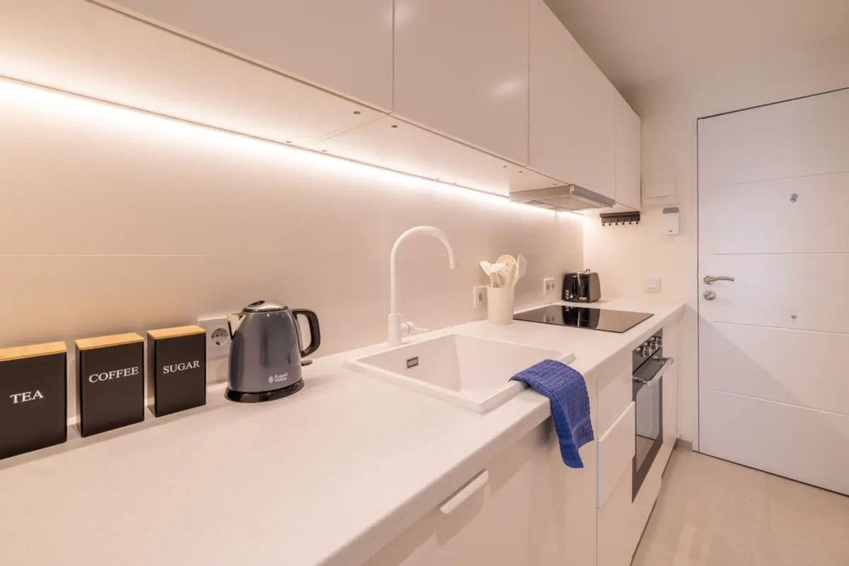 Ground Floor Apartment in Estepona, Estepona, 6/12