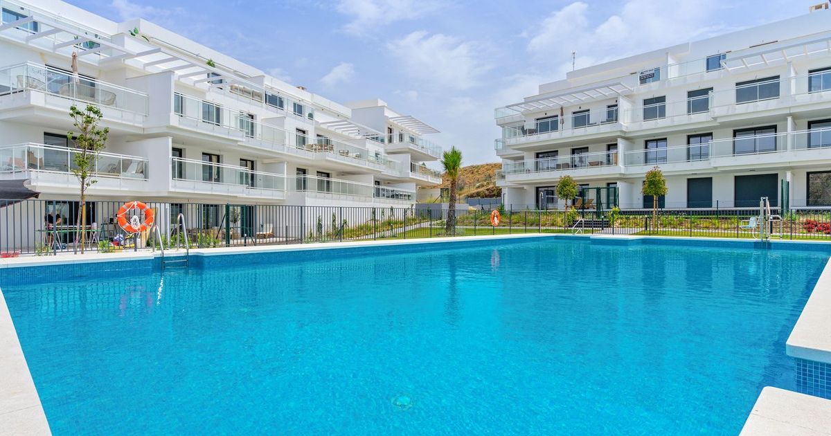 Middle Floor Apartment in La Cala de Mijas, La Cala de Mijas, 1/12