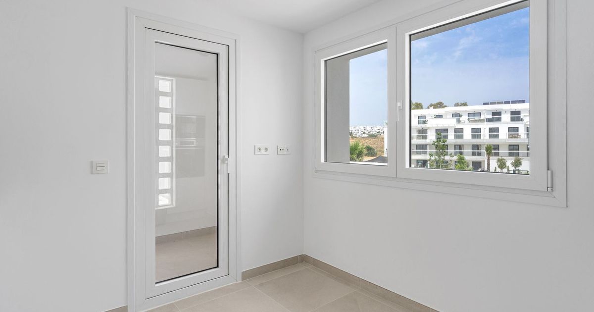 Middle Floor Apartment in La Cala de Mijas, La Cala de Mijas, 4/12