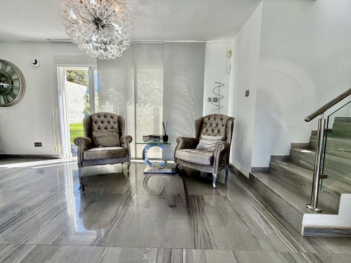 Fristående villa i Cabopino, Cabopino, 6/12