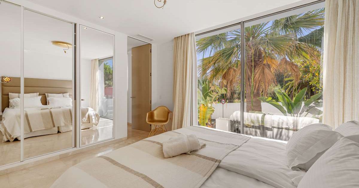 Villa in Marbella, Marbella, 12/12