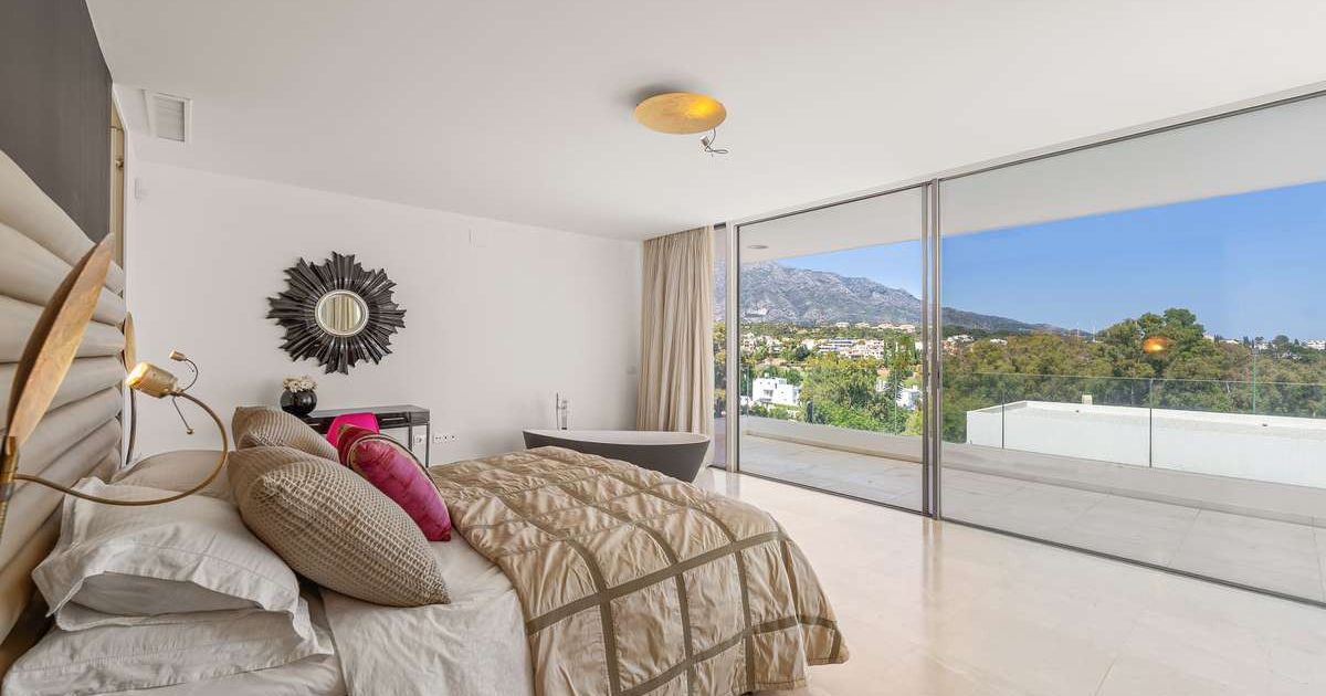 Villa in Marbella, Marbella, 10/12