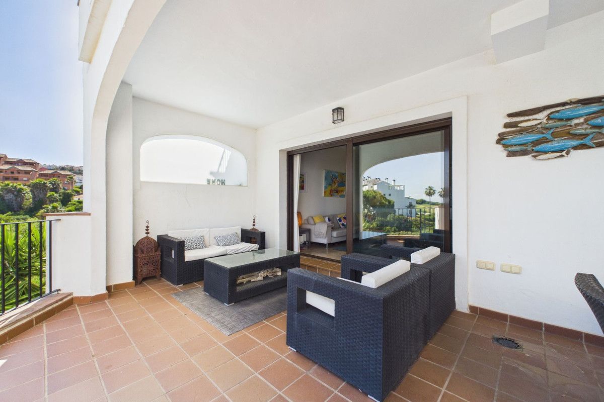 Middle Floor Apartment in La Alcaidesa, La Alcaidesa, 4/12