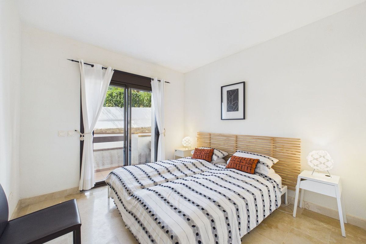 Middle Floor Apartment in La Alcaidesa, La Alcaidesa, 6/12
