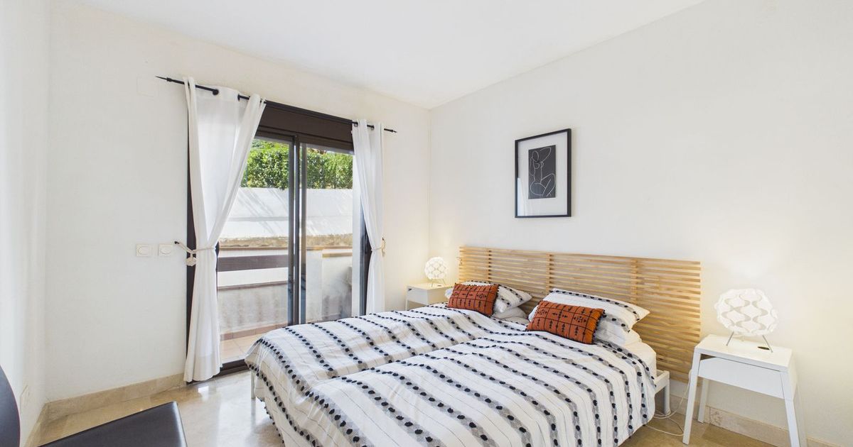 Middle Floor Apartment in La Alcaidesa, La Alcaidesa, 6/12