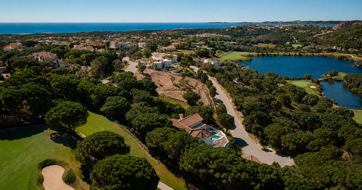 Plot in Sotogrande, Sotogrande, 3/8