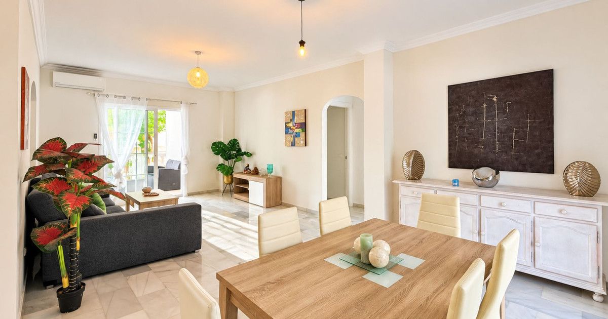 Erdgeschosswohnung in Estepona, Estepona, 3/12