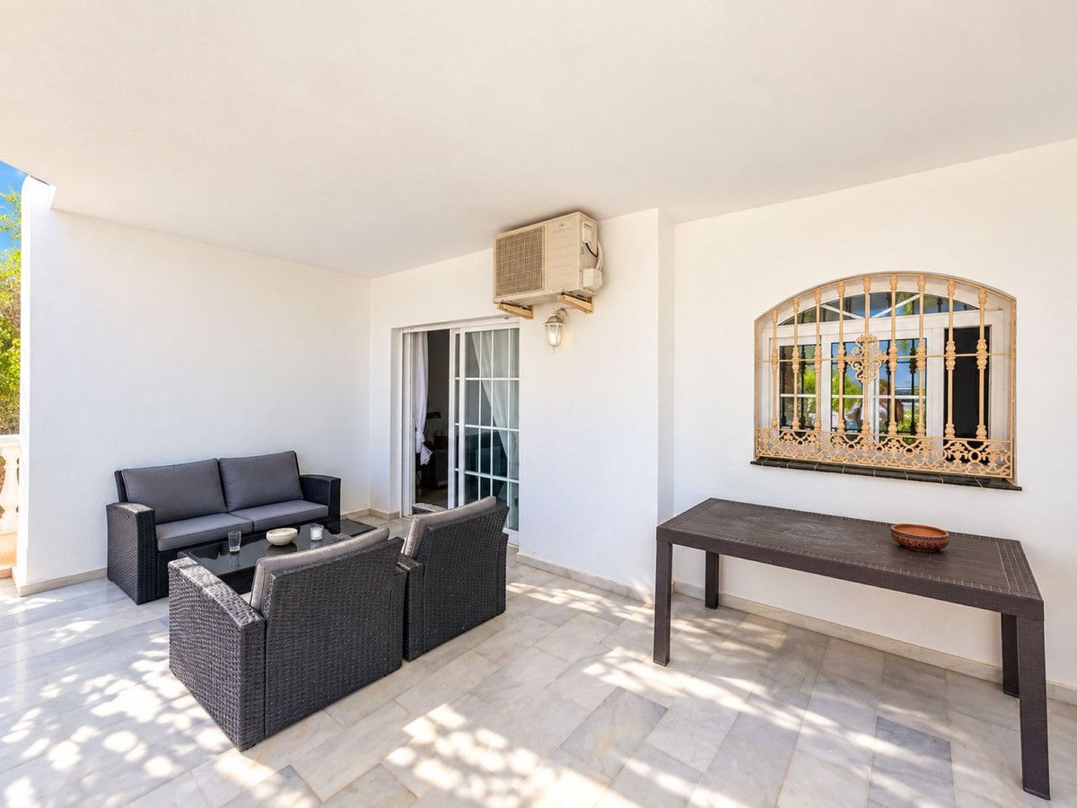 Erdgeschosswohnung in Estepona, Estepona, 6/12
