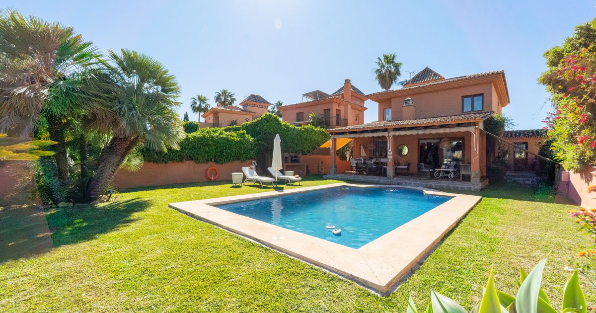 Villa in Mijas Costa, Sierrezuela, Mijas Costa, 4/12