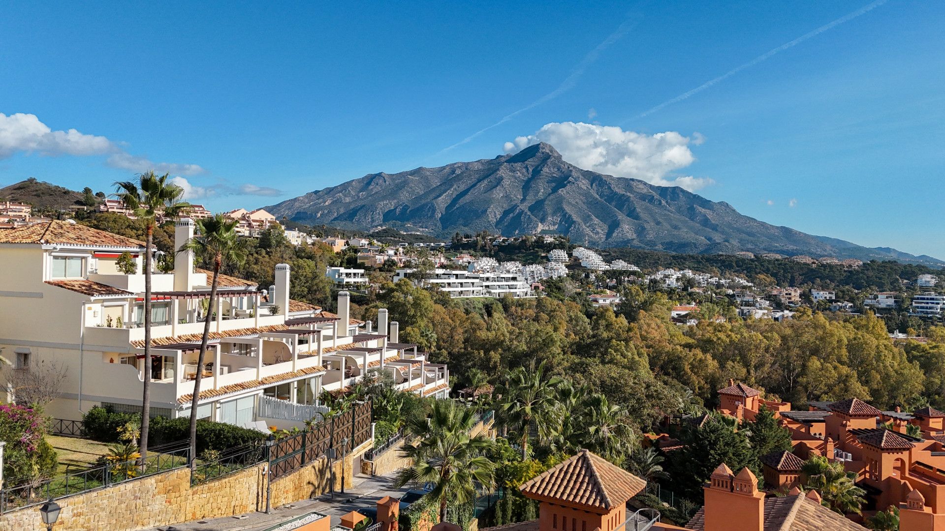 Apartment in Nueva Andalucia, Palacetes Los Belvederes, Nueva Andalucia, 6/12