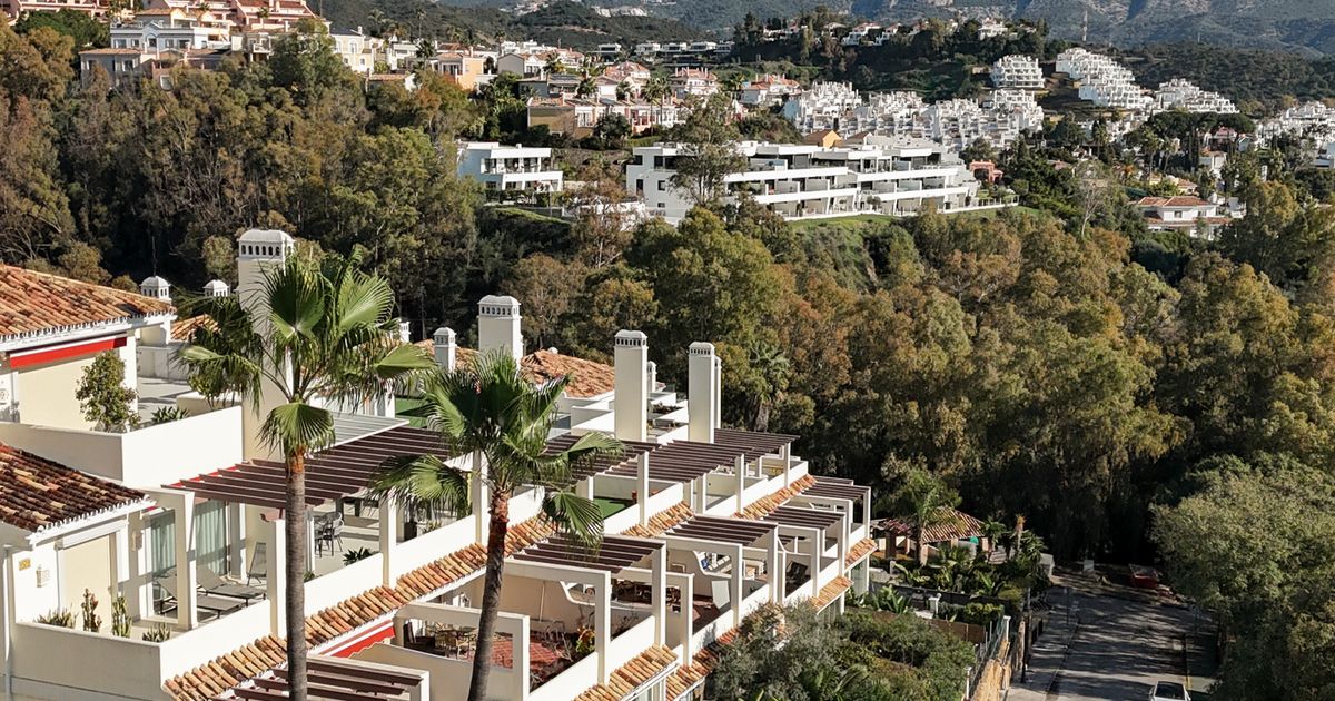 Apartment in Nueva Andalucia, Palacetes Los Belvederes, Nueva Andalucia, 7/12