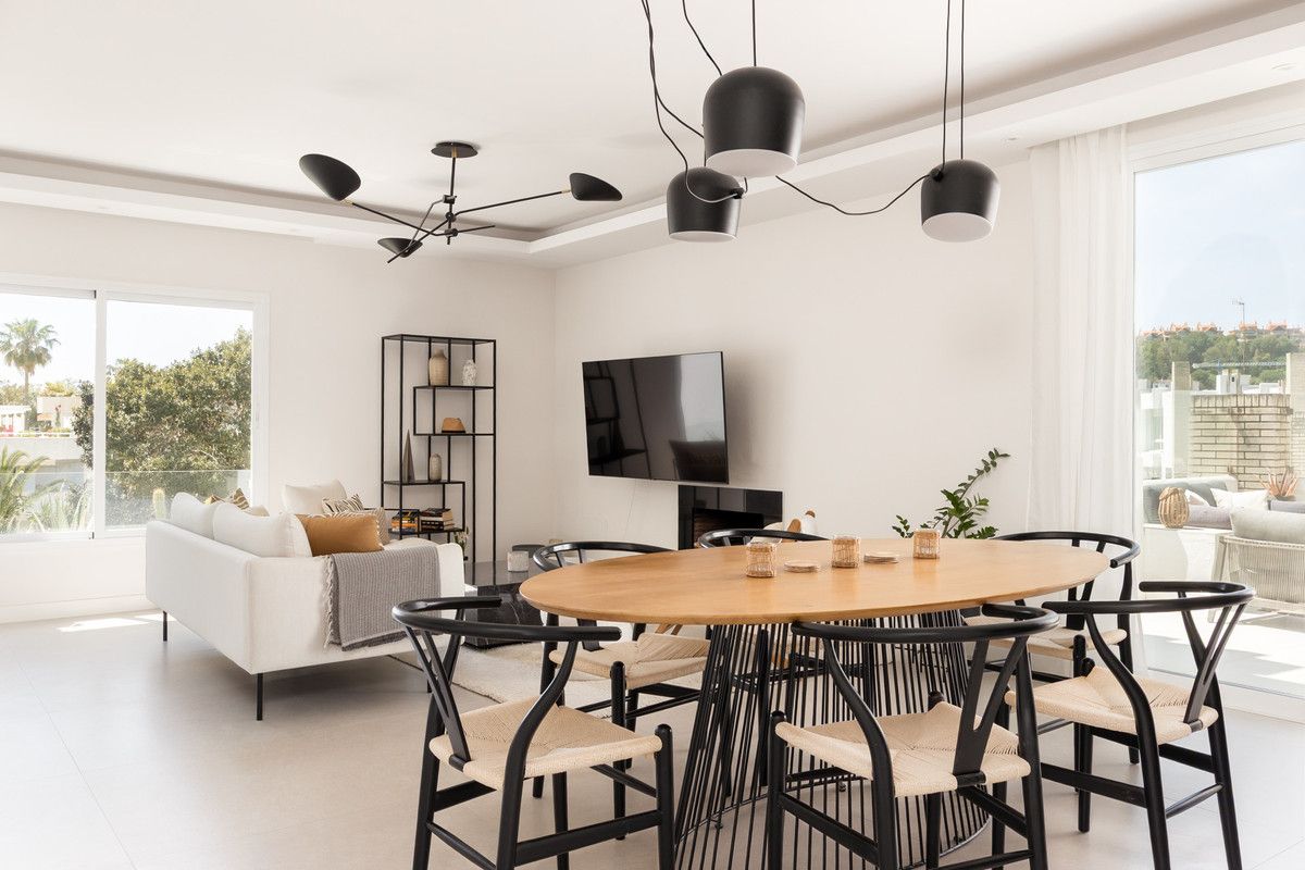 Apartament na środkowym piętrze w Nueva Andalucía, Nueva Andalucía, 7/12