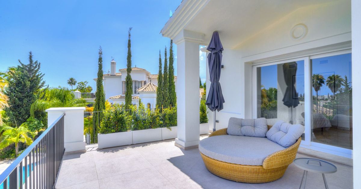 Detached Villa in Nueva Andalucía, Nueva Andalucía, 7/12