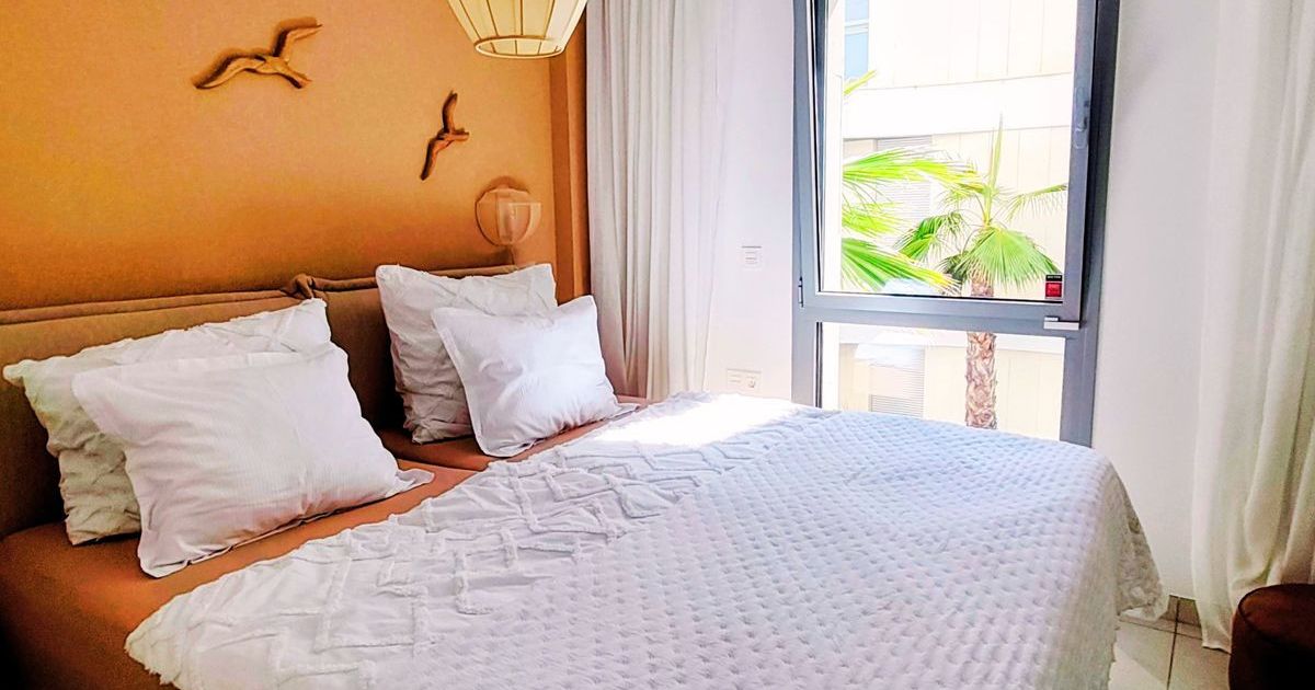 Apartamento de planta media en Elviria, Elviria, 4/12