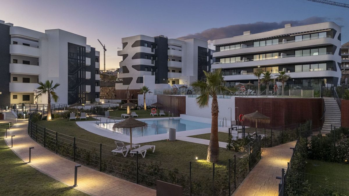 Квартира на среднем этаже в Fuengirola, Fuengirola, 9/12