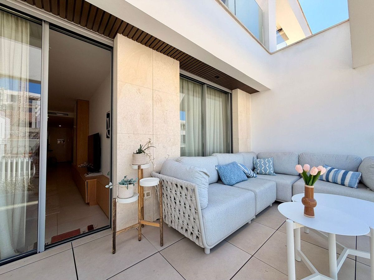 Mittelgeschoss-Apartment in Elviria, Elviria, 2/12