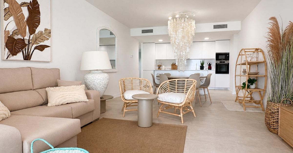 Ground Floor Apartment in Estepona, Estepona, 1/12