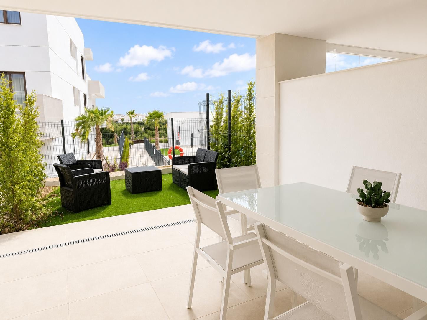 Ground Floor Apartment in Estepona, Estepona, 2/12