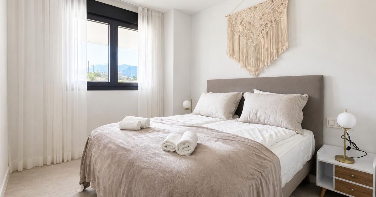 Ground Floor Apartment in Estepona, Estepona, 5/12