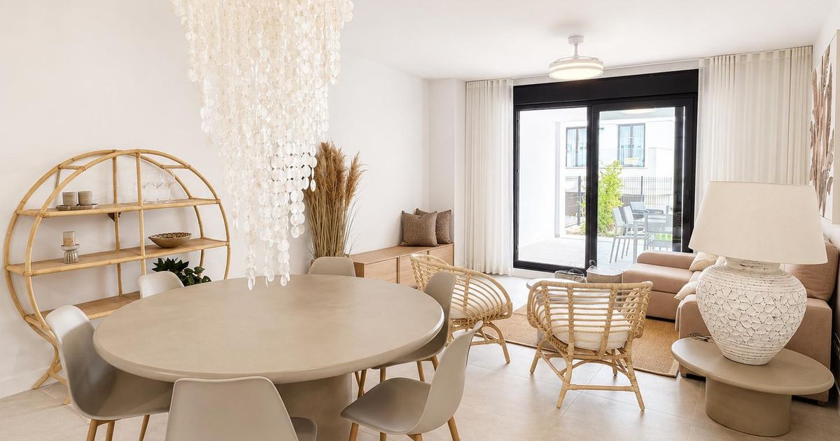 Ground Floor Apartment in Estepona, Estepona, 8/12