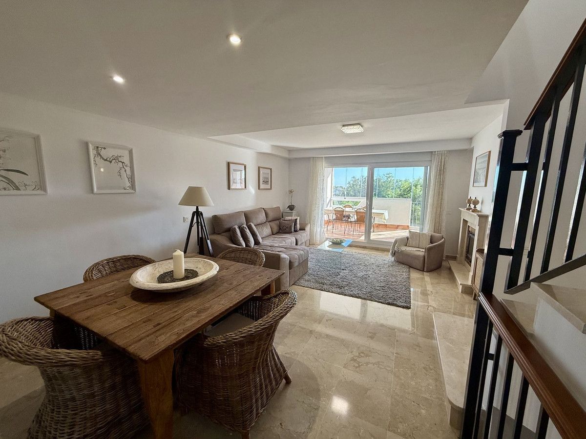 Townhouse in Cabopino, Cabopino, 2/12