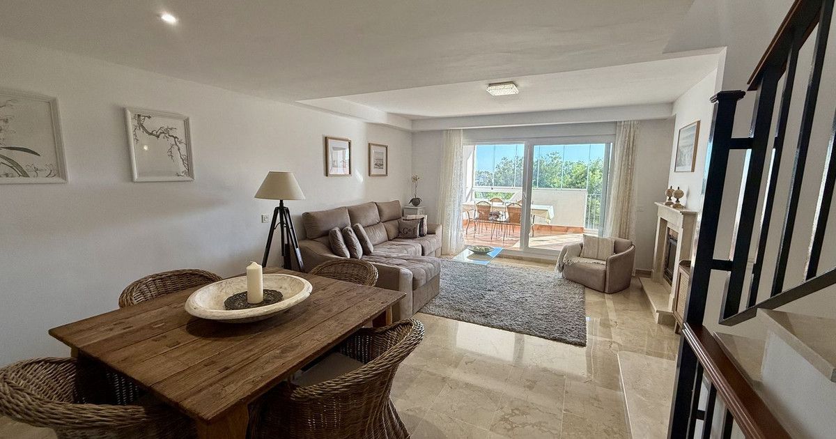 Townhouse in Cabopino, Cabopino, 2/12