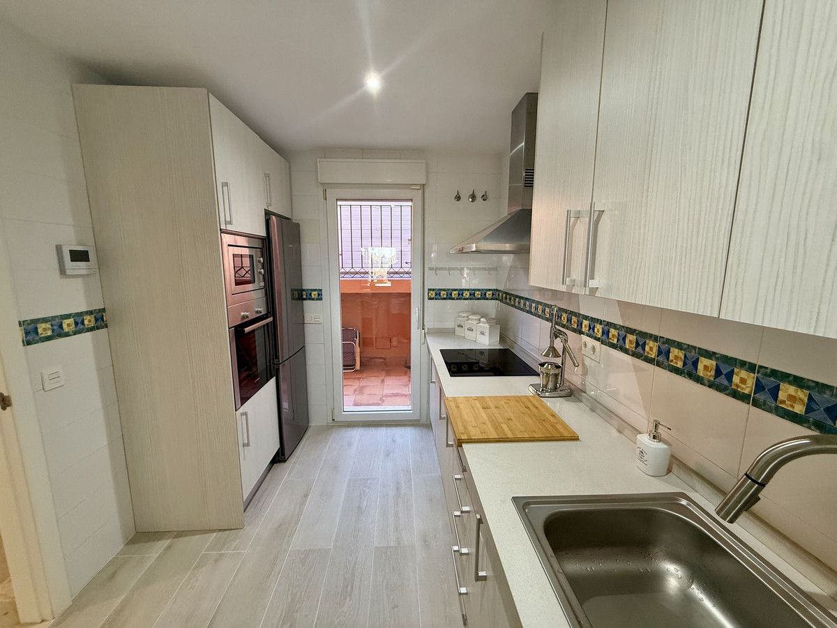 Townhouse in Cabopino, Cabopino, 4/12