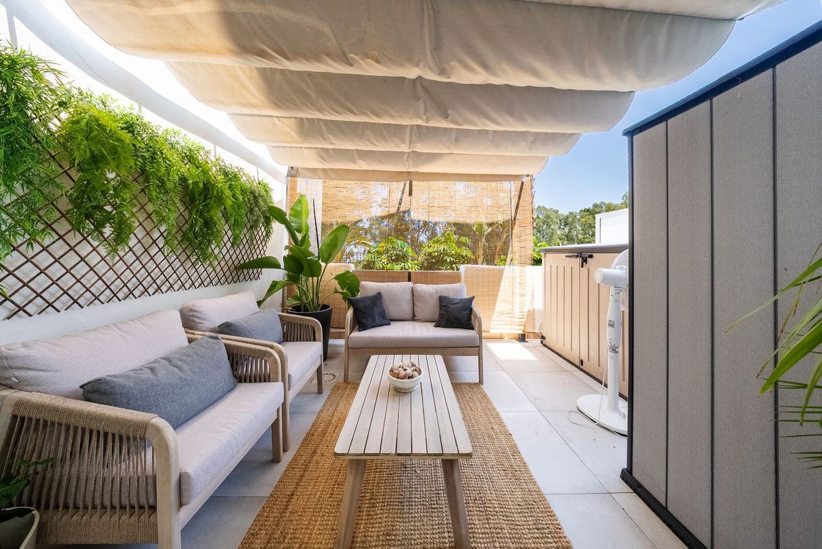 Apartamento de Planta Baja en Selwo, Selwo, 4/12