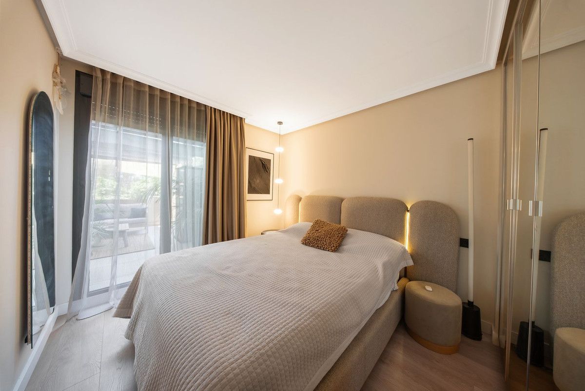 Apartamento de Planta Baja en Selwo, Selwo, 10/12