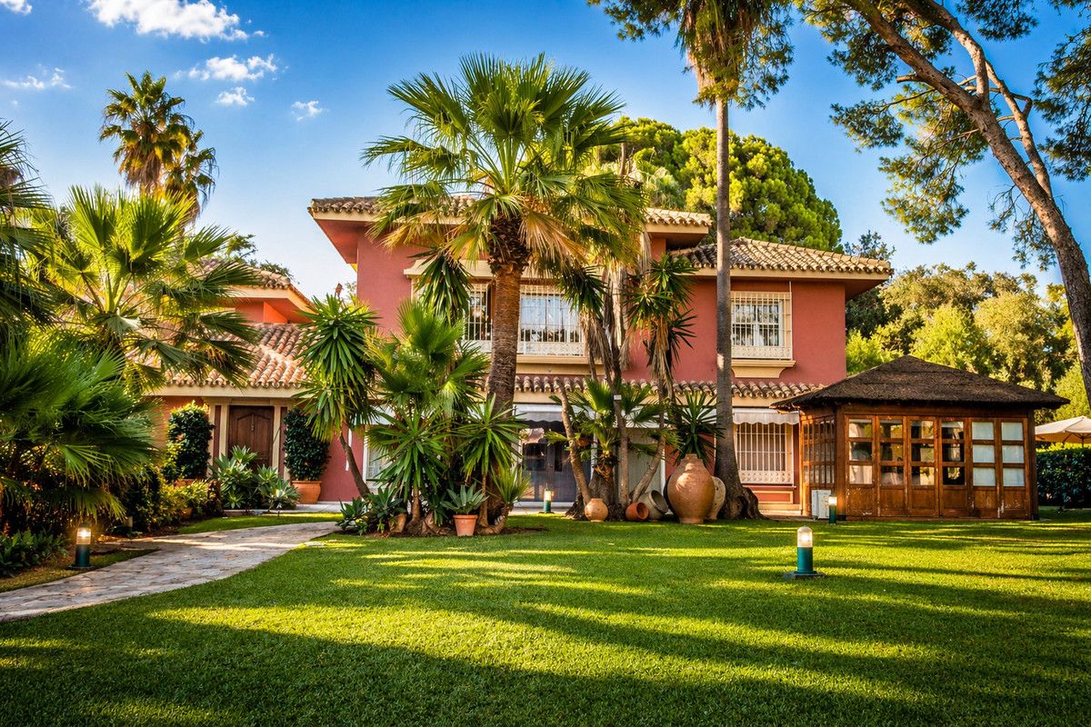 Отдельно стоящая вилла в Guadalmina Baja, Guadalmina Baja, 1/12